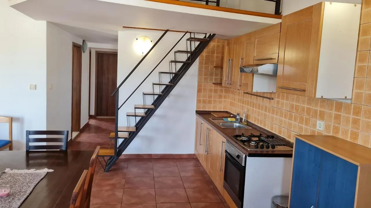 Apartment Zvonko Karigador Novigrad