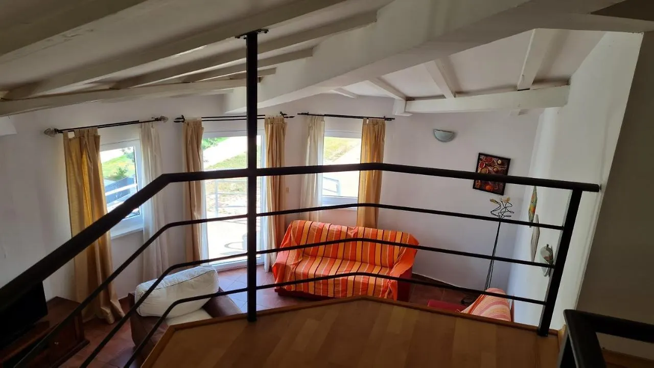 Apartment Zvonko Karigador Novigrad  Croatia