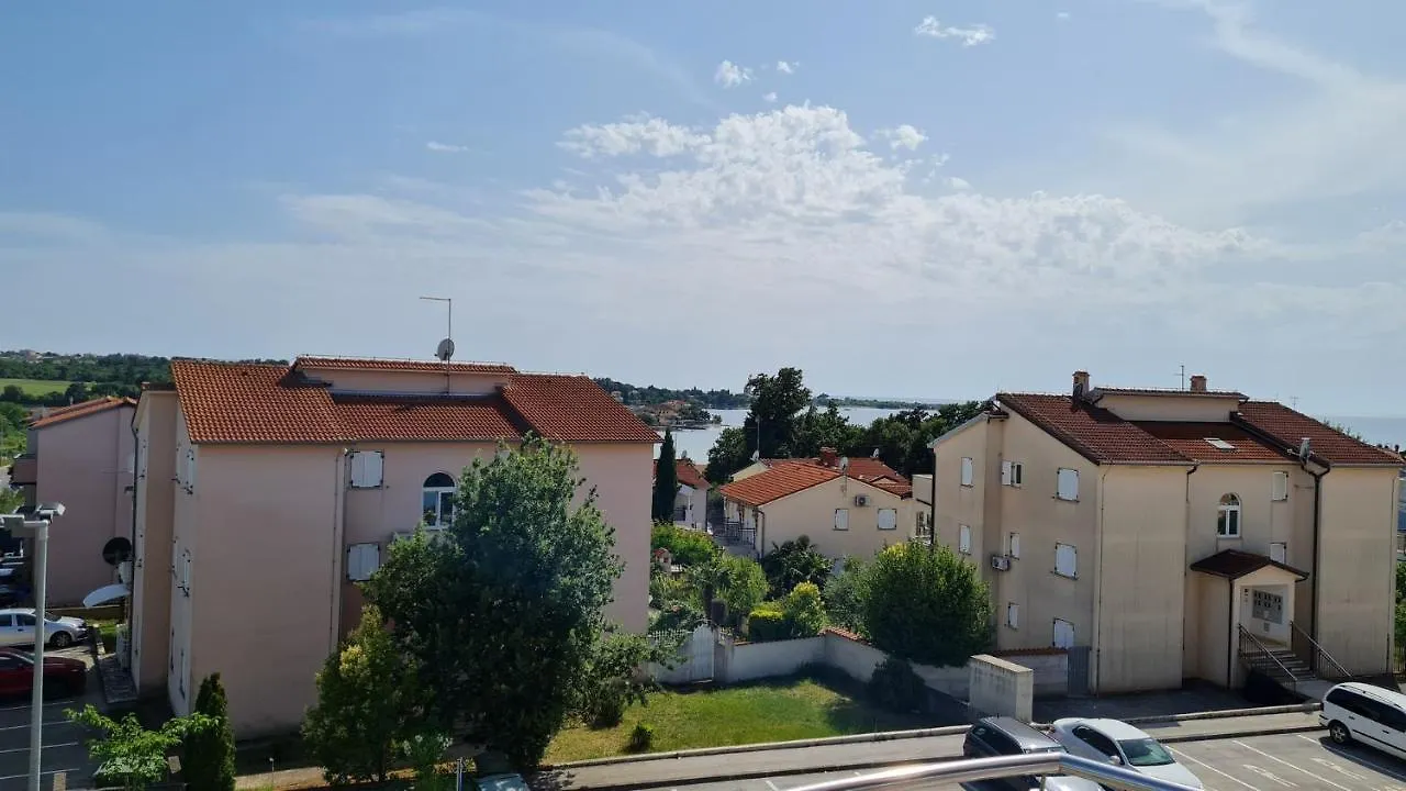 Apartment Zvonko Karigador Novigrad