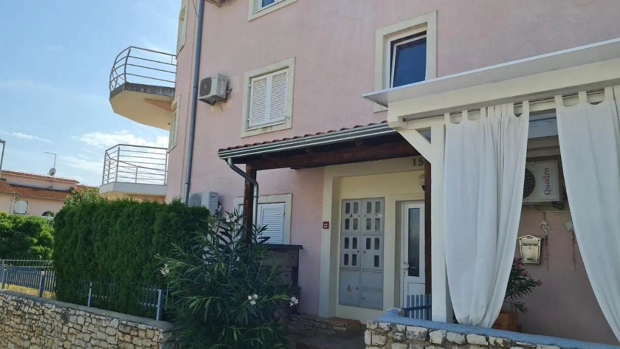 Apartment Zvonko Karigador Novigrad Istria
